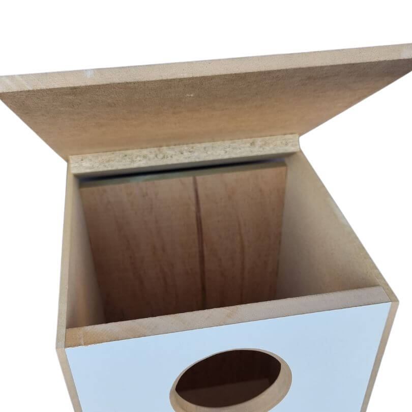 Nestbox Tall with Large Hole