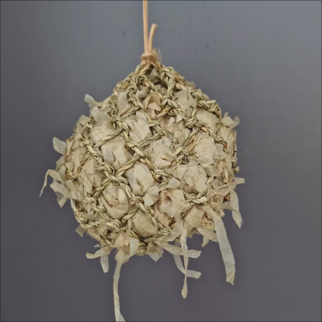 Eco Foraging Shredder Ball