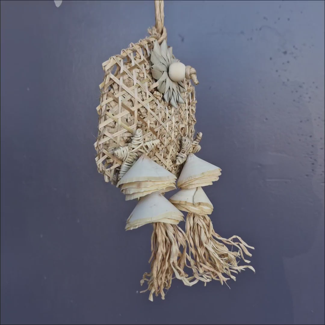 Nature Island Flower Power – wood, raffia and wicker foraging toy for small birds