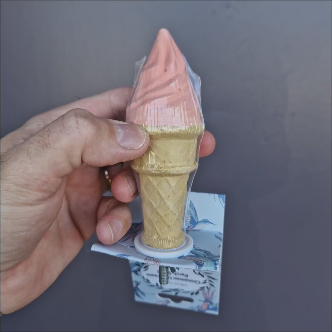Cinnamon Ice-cream Perch – calcium perch for small birds