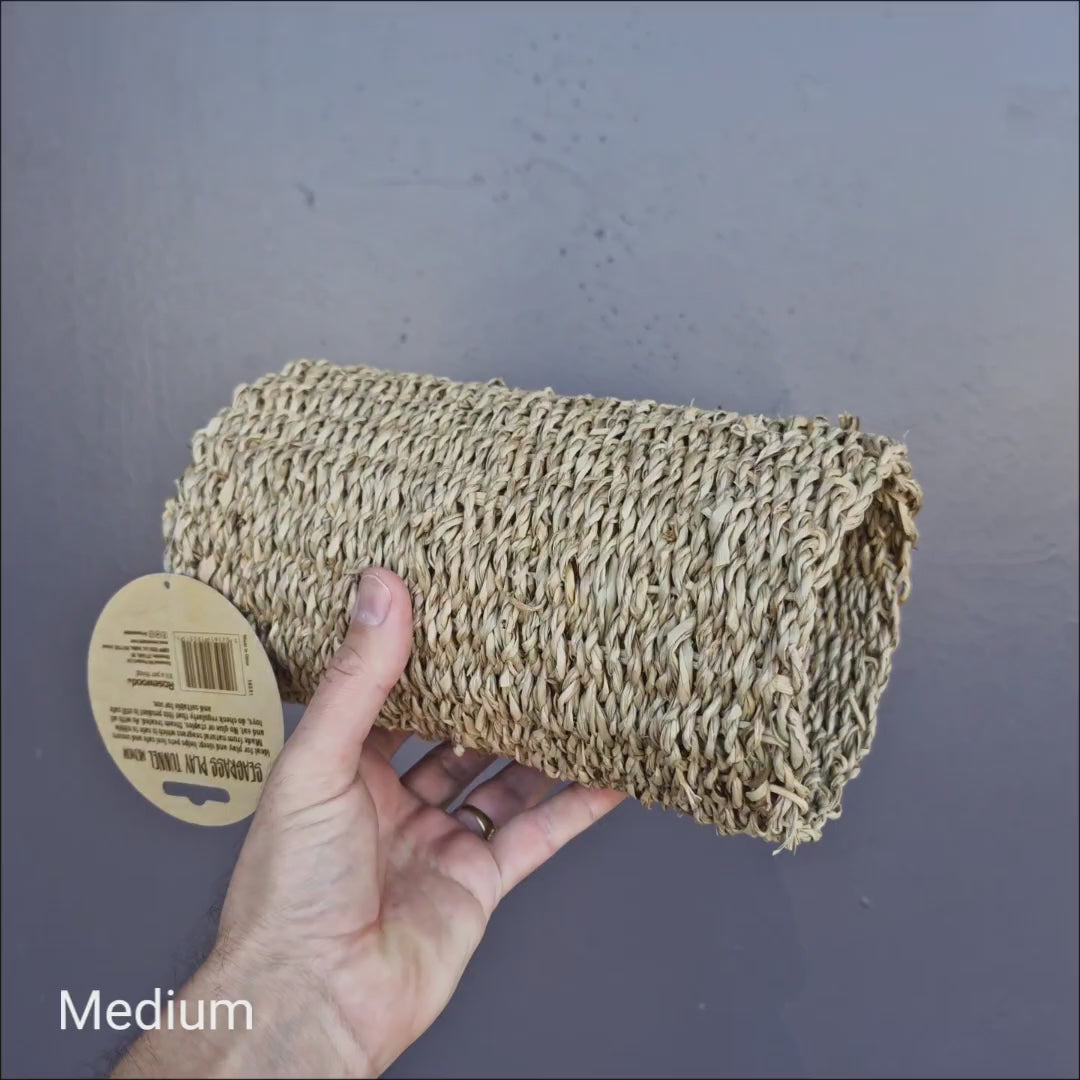 Seagrass Tunnel – seagrass bird toy part for birds of all sizes