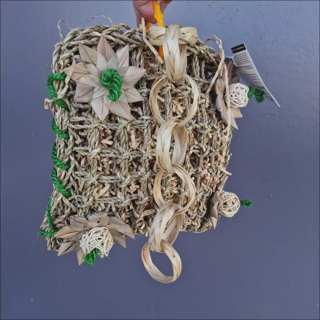 Bird Naturals Palm Star Forage Pouch