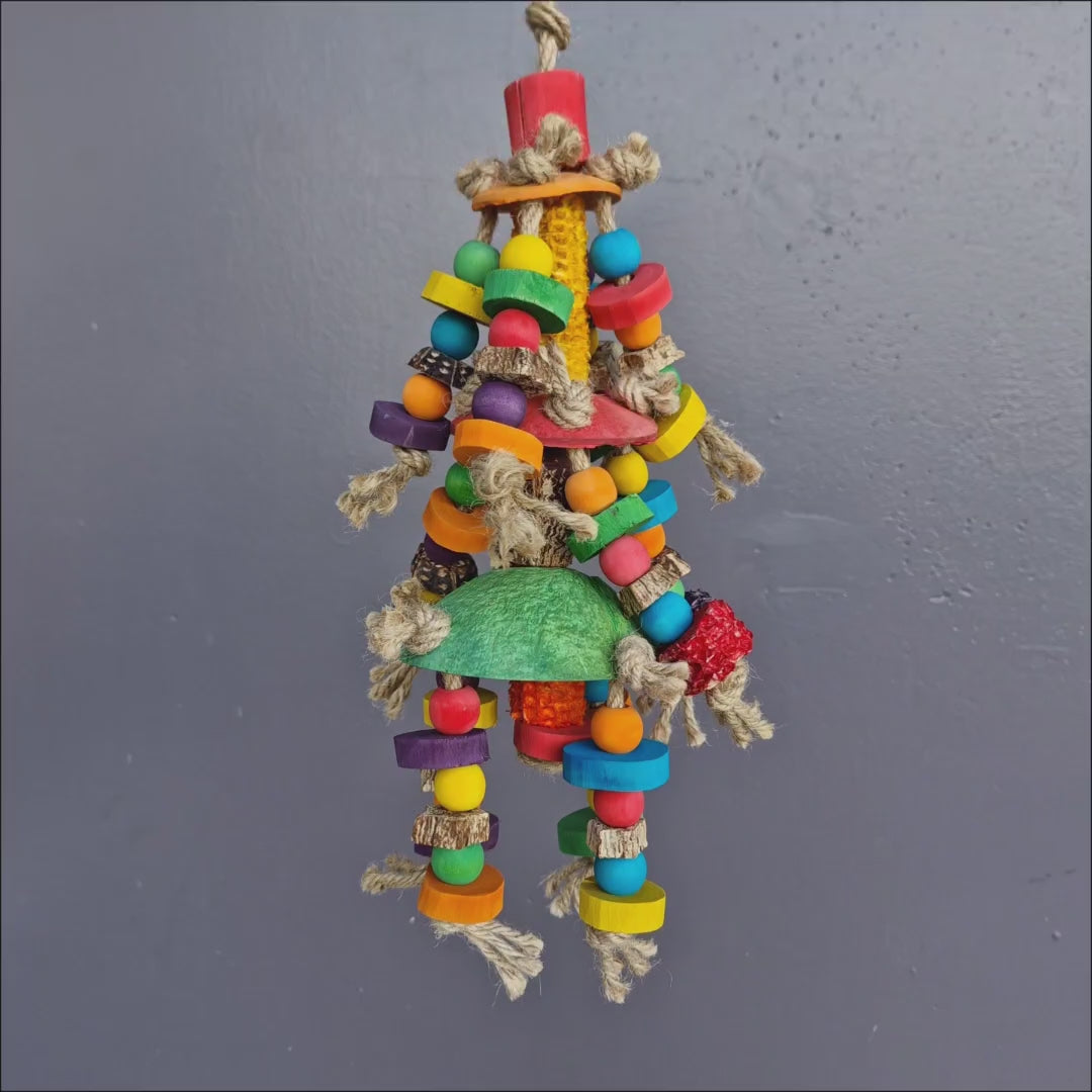 Korny Cluster Chew – java wood, mahogany and coconut chew toy for small birds