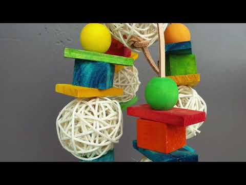 Simple Wicker and Block Dangle
